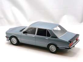 BMW  - M535i 1980 blue metallic - 1:18 - Norev - 183269 - nor183269 | Toms Modelautos