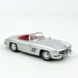 Mercedes Benz  - 300 SL Roadster 1957 Silver - 1:18 - Norev - 183890 - nor183890 | Toms Modelautos