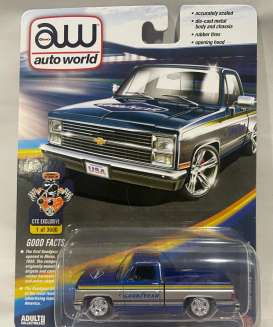 Chevrolet  - Silverado pick-up 1983 silver/blue/yellow - 1:64 - Auto World - CP7830 - AWCP7830 | Toms Modelautos