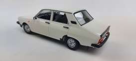 Dacia  - 1310L 1993 white - 1:18 - Triple9 Collection - 1800284 - T9-1800284 | Toms Modelautos