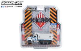 Mack  - Granite 2019 white/blue - 1:64 - GreenLight - 45160B - gl45160B | Toms Modelautos