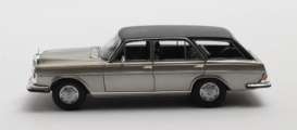 Mercedes Benz  - W108 1970 silver - 1:43 - Matrix - 41302-252 - MX41302-252 | Toms Modelautos