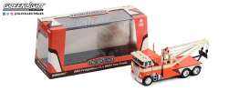 Freightliner  - FLA9664 1984 orange/white/brown - 1:43 - GreenLight - 86631 - gl86631 | Toms Modelautos