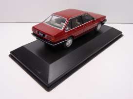 Volkswagen  - Carat CD Passat 1987 red - 1:43 - Magazine Models - AQV32 - magARGAQV32 | Toms Modelautos