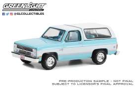 Chevrolet  - K5 Blazer 1984 blue/white - 1:64 - GreenLight - 37270D - gl37270D | Toms Modelautos