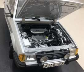 Ford  - 1984 silver - 1:18 - SunStar - 4993 - sun4993 | Toms Modelautos