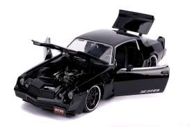 Chevrolet  - Camaro Z28 1979 red - 1:24 - Jada Toys - 31458 - jada31458bk | Toms Modelautos