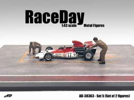 Figures  - Race Day set #5 2022  - 1:43 - American Diorama - 38363 - AD38363 | Toms Modelautos