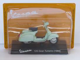 Vespa  - 125 Gran Turismo 1966 green - 1:18 - Magazine Models - X26ALA0030 - MagVes0030 | Toms Modelautos