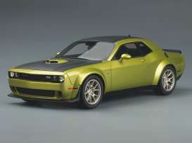 Dodge  - Challenger green - 1:18 - GT Spirit - GT411 - GT411 | Toms Modelautos