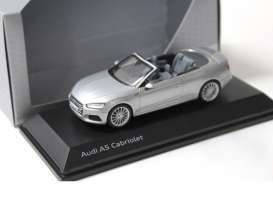 Audi  - A5 Cabriolet 2017 silver metallic - 1:43 - Spark - 19103 - Audi5011705331 | Toms Modelautos