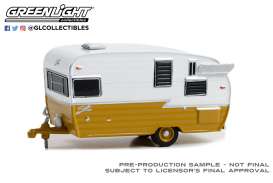 Shasta  - 1:64 - GreenLight - 34140F - gl34140F | Toms Modelautos