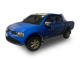 Mitsubishi  - L200 pick-up blue/white - 1:43 - Vitesse SunStar - 29344 - vss29344 | Toms Modelautos