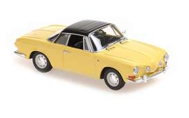 Volkswagen  - Karmann Ghia 1600 1966 yellow/black - 1:43 - Maxichamps - 940050220 - mc940050220 | Toms Modelautos