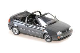 Volkswagen  - Golf Cabriolet 1997 grey metallic - 1:43 - Maxichamps - 940055531 - mc940055531 | Toms Modelautos