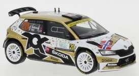 Skoda  - Fabia Rally 2 2022 gold/white - 1:43 - IXO Models - ram827 - ixram827B | Toms Modelautos