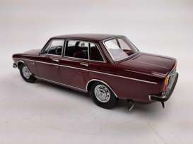 Volvo  - 164 1990 wine red - 1:18 - Triple9 Collection - 1800371 - T9-1800371 | Toms Modelautos