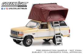 Ford  - Bronco 1996 beige white - 1:64 - GreenLight - 38050F - gl38050F | Toms Modelautos