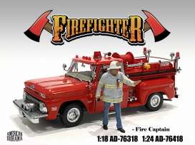 Figures  - Fire Fighter Fire Captain 2022  - 1:24 - American Diorama - 76418 - AD76418 | Toms Modelautos