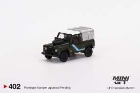 Land Rover  - Defender 90 green - 1:64 - Mini GT - 00402-R - MGT00402rhd | Toms Modelautos