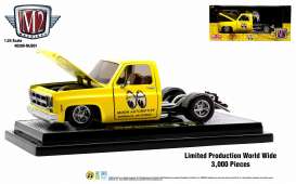 GMC  - Sierra Grande 15 Custom 1976 yellow - 1:24 - M2 Machines - 40300-MJS01 - M2-40300MJS01 | Toms Modelautos