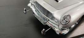 Aston Martin  - DB5 *Goldfinger* silver - 1:8 - Magazine Models - 8DB5 - mag8DB5 | Toms Modelautos