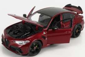 Alfa Romeo  - Giulia dark red - 1:18 - Bburago - 11048 - bura11048 | Toms Modelautos