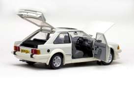 Ford  - Escort RS Turbo 1984 white - 1:18 - SunStar - 4963R - sun4963R | Toms Modelautos