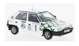 Skoda  - Favorit 1993 white/green - 1:43 - IXO Models - Rac414A - ixrac414A | Toms Modelautos