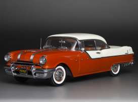 Pontiac  - Starchief Hard Top 1955 white/fire gold - 1:18 - SunStar - 5048 - sun5048 | Toms Modelautos