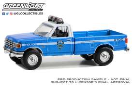 Ford  - F-250 1991 blue/white - 1:64 - GreenLight - 30462 - gl30462 | Toms Modelautos