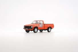 Toyota  - Hilux N60 1980 orange - 1:64 - BM Creations - 64B0265 - BM64B0265rhd | Toms Modelautos