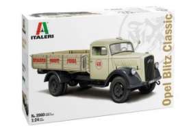 Opel  - Blitz Classic  - 1:24 - Italeri - 3960 - ita3960 | Toms Modelautos