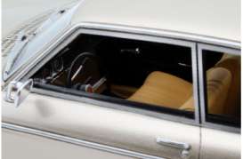 Peugeot  - 204 2001 beige - 1:18 - OttOmobile Miniatures - OT1024 - otto1024 | Toms Modelautos