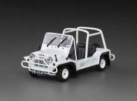 Austin  - Mini Moke with 2 Figure 1968 white - 1:43 - Vitesse SunStar - 21155 - vss21155 | Toms Modelautos