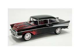 Chevrolet  - Big Daddy Ed Roth Bel Air 1957 black/red flames - 1:18 - Acme Diecast - 1807014TG - acme1807014TG | Toms Modelautos