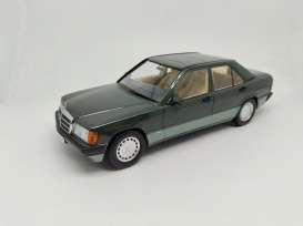Mercedes Benz  - 190E 2.3 Sportline W201 1993 green - 1:18 - Triple9 Collection - 1800311 - T9-1800311 | Toms Modelautos