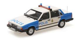 Volvo  - 740 GL 1986 white/blue - 1:18 - Minichamps - 155171791 - mc155171791 | Toms Modelautos