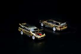 Nissan  - Stagea chrome gold - 1:64 - Pop Race Limited - PR640057 - PR640057 | Toms Modelautos