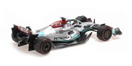 Mercedes Benz  - 2022 silver/red - 1:18 - Minichamps - 110222163 - mc110222163 | Toms Modelautos