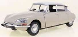 Citroen  - DS 1972 beige - 1:18 - Solido - 1800710 - soli1800710 | Toms Modelautos