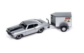 Chevrolet  - Chevelle & Trailer 1970 silver/black - 1:64 - Johnny Lightning - SP380 - JLSP380 | Toms Modelautos
