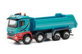 Mercedes Benz  - Arocs M red/blue - 1:87 - Herpa Trucks - H317566 - herpa317566 | Toms Modelautos