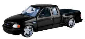 Ford  - F-150 2001 black - 1:24 - Motor Max - 73284bk - mmax73284bk-DDW | Toms Modelautos