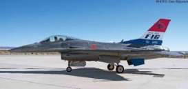 Planes  - F-16CM Fighting Falcon  - 1:48 - Hasegawa - 07535 - has07535 | Toms Modelautos