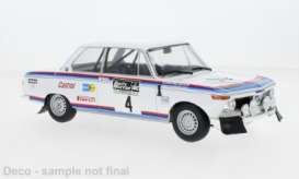 BMW  - 2002 1973 white/blue/red - 1:18 - IXO Models - RMC163 - ixRMC163 | Toms Modelautos