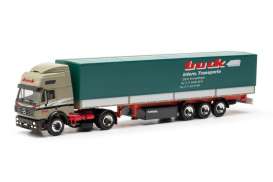 Mercedes Benz  - SK 94 green/red - 1:87 - Herpa Trucks - H317757 - herpa317757 | Toms Modelautos