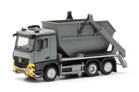 Mercedes Benz  - Arocs M grey/yellow - 1:87 - Herpa Trucks - H317863 - herpa317863 | Toms Modelautos