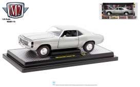 Chevrolet  - Camaro Z28 1969 silver - 1:24 - M2 Machines - 40300-116A - M2-40300-116A | Toms Modelautos