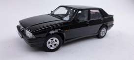 Alfa Romeo  - 75 Black - 1:18 - Triple9 Collection - 1800470 - T9-1800470 | Toms Modelautos